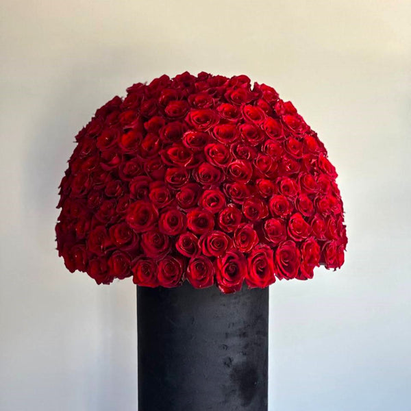 Signature Roses - 100 stems image
